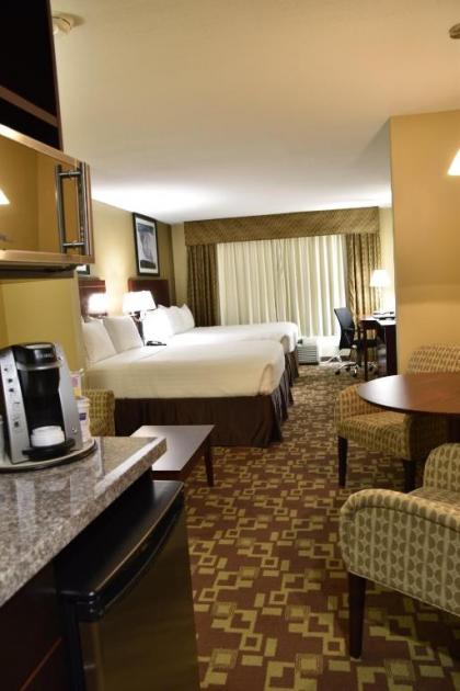 Holiday Inn Express Hotel & Suites St. Charles an IHG Hotel - image 6