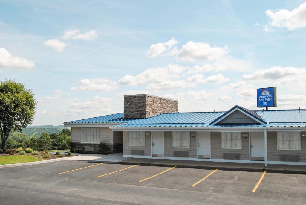 Americas Best Value Inn-Saint Clairsville/Wheeling - image 2