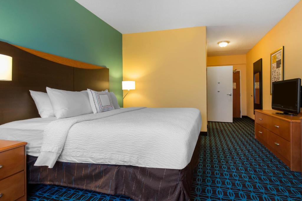 Fairfield Inn & Suites St. Cloud - image 4