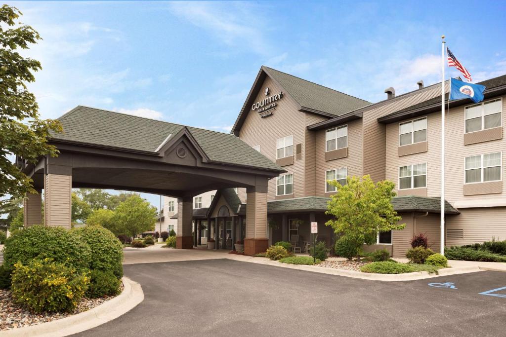 Country Inn & Suites by Radisson St. Cloud East MN - main image