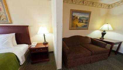 Country Inn & Suites by Radisson St. Cloud East MN - image 7