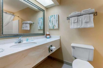 Quality Inn Saint Cloud - image 12