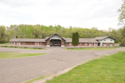 AmeriVu Inn  Suites   St Croix Falls Saint Croix Falls