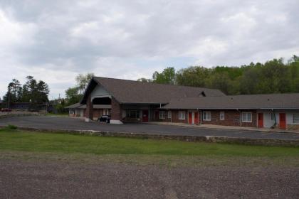 AmeriVu Inn & Suites - St Croix Falls - image 15