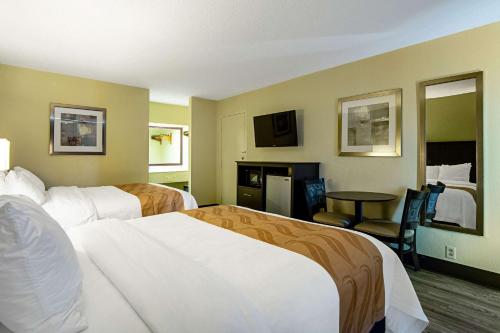 Quality Inn St George I-95 - image 3