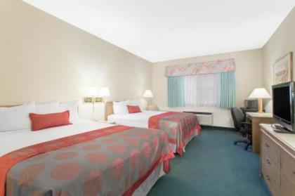 Ramada by Wyndham St George - image 5