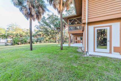 R Anchor House on St. Helena Island - image 6