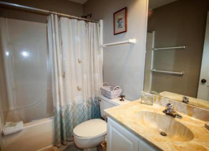 359 Tarpon Boulevard - Three Bedroom House - image 5