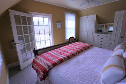 Napa Farmhouse Inn - image 2