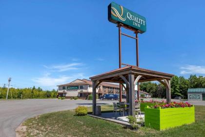 Quality Inn Saint Ignace - image 5