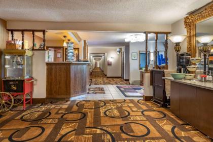 Quality Inn Saint Ignace - image 9