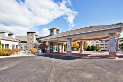 Holiday Inn Express Lake Front   St Ignace an IHG Hotel Saint Ignace Michigan