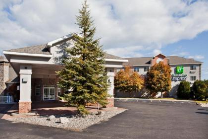 Holiday Inn Express Lake Front - St Ignace an IHG Hotel - image 10