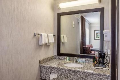 Quality Inn Lakefront - image 14