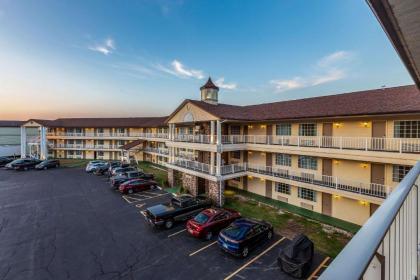 Quality Inn Lakefront - image 15