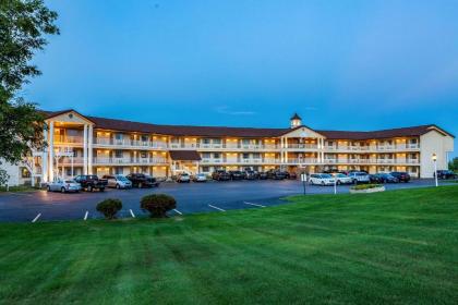 Quality Inn Lakefront - image 9