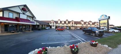 Bavarian Haus Lakefront Inn - image 6