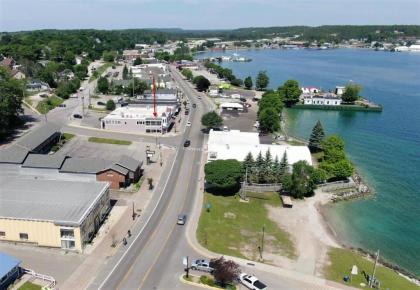 Pier Harbor #1 Condo at Saint Ignace - image 11