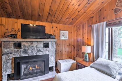 Lovely Lake Huron Studio Cottage with Beach and Kayaks - image 1