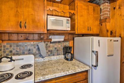 Lovely Lake Huron Studio Cottage with Beach and Kayaks - image 2