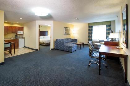 Holiday Inn Express Hotel & Suites-Saint Joseph an IHG Hotel - image 13