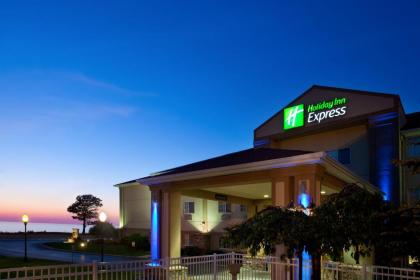 Holiday Inn Express Hotel & Suites-Saint Joseph an IHG Hotel - image 8