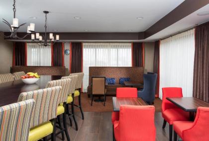 Hampton Inn St. Joseph - image 5