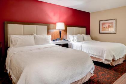 Hampton Inn St. Joseph - image 9