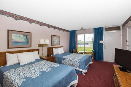 Americas Best Value Inn St. Joseph at I-29 - image 12