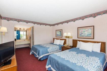 Americas Best Value Inn St. Joseph at I-29 - image 14