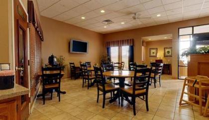 Americas Best Value Inn St. Louis / South - image 2