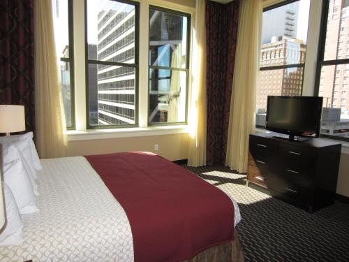 Embassy Suites Saint Louis - Downtown - image 3