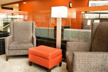 Drury Inn & Suites St. Louis Airport - image 4