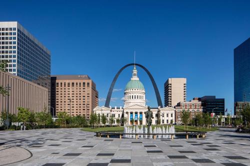 Hyatt Regency Saint Louis at The Arch - image 3