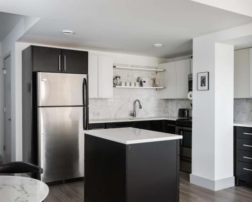 Modern CWE 2BR near BJC by Zencity - image 5