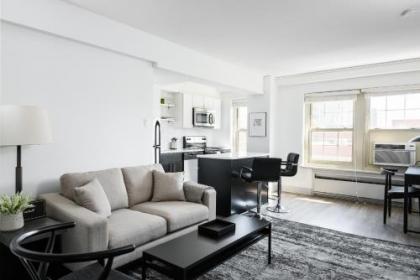 Modern CWE 2BR near BJC by Zencity - image 1