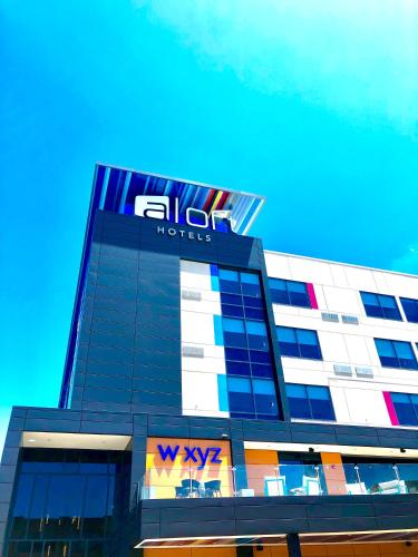 Aloft St. Louis Cortex - main image