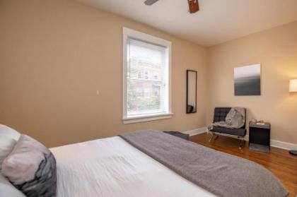 Spacious CWE 3BR near BJC by Zencity - image 3