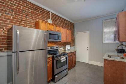 Spacious CWE 3BR near BJC by Zencity - image 15