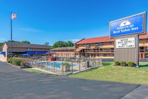 Americas Best Value Inn St. Marys - main image