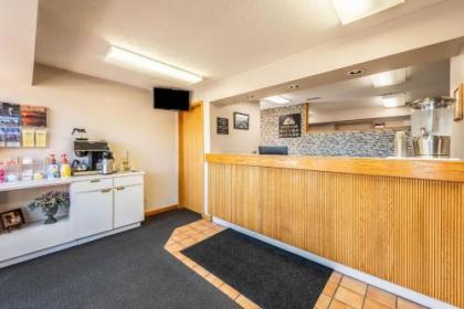 Americas Best Value Inn St. Marys - image 8