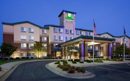 Holiday Inn Express Hotel & Suites-St. Paul an IHG Hotel - image 14