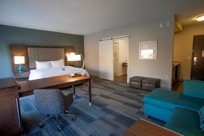 Hampton Inn & Suites St. Paul Downtown - image 15