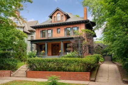 Bed and Breakfast in Saint Paul Minnesota