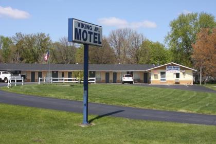 Viking Jr. Motel - image 9