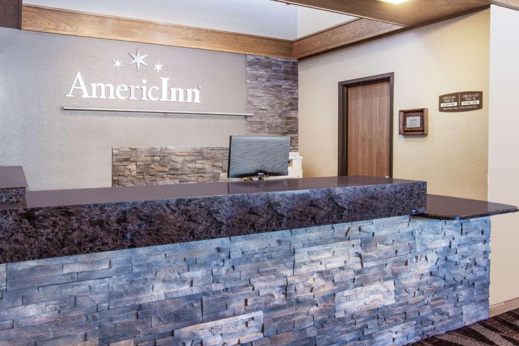 AmericInn by Wyndham St. Peter - image 5