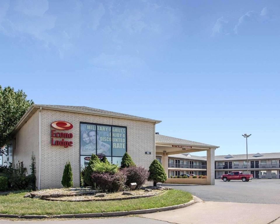 Econo Lodge Saint Robert - main image