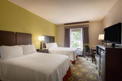 Hampton Inn Saint Robert - image 13