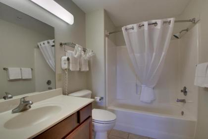 All Towne Suites - image 4