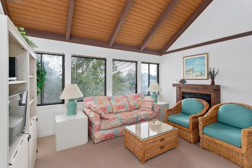 486 Cedar Walk - image 3